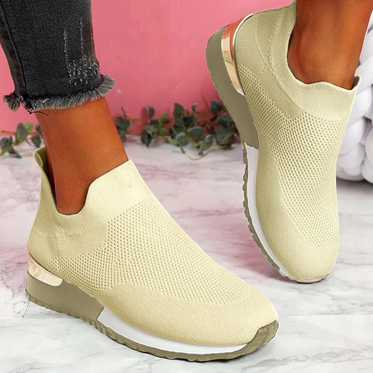 Womens Slip On Walking Shoes Non Slip Running Shoes Breathable Workout Shoes Lightweight Sneakers Comfortable Shoes